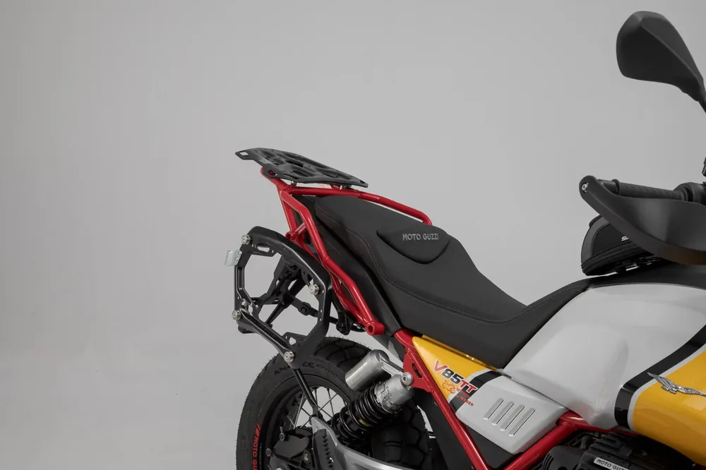 SW-Motech PRO Seitenträger Schwarz. Moto Guzzi V85 TT (19-23). Saisonangebot