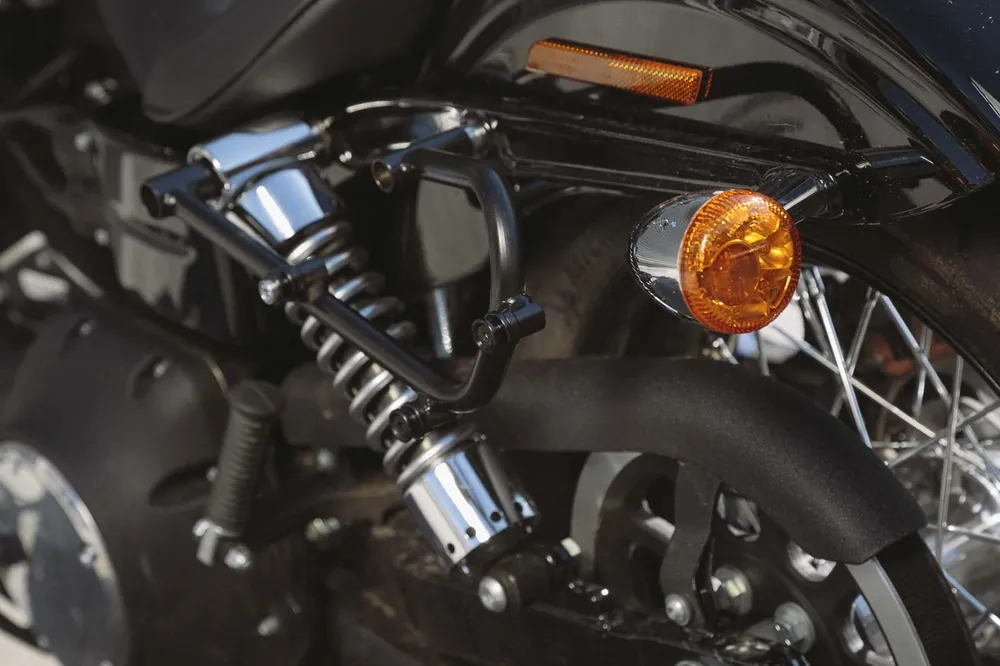 Preisreduziert SW-Motech SLC Seitenträger links Harley Dyna Modelle (09-17).